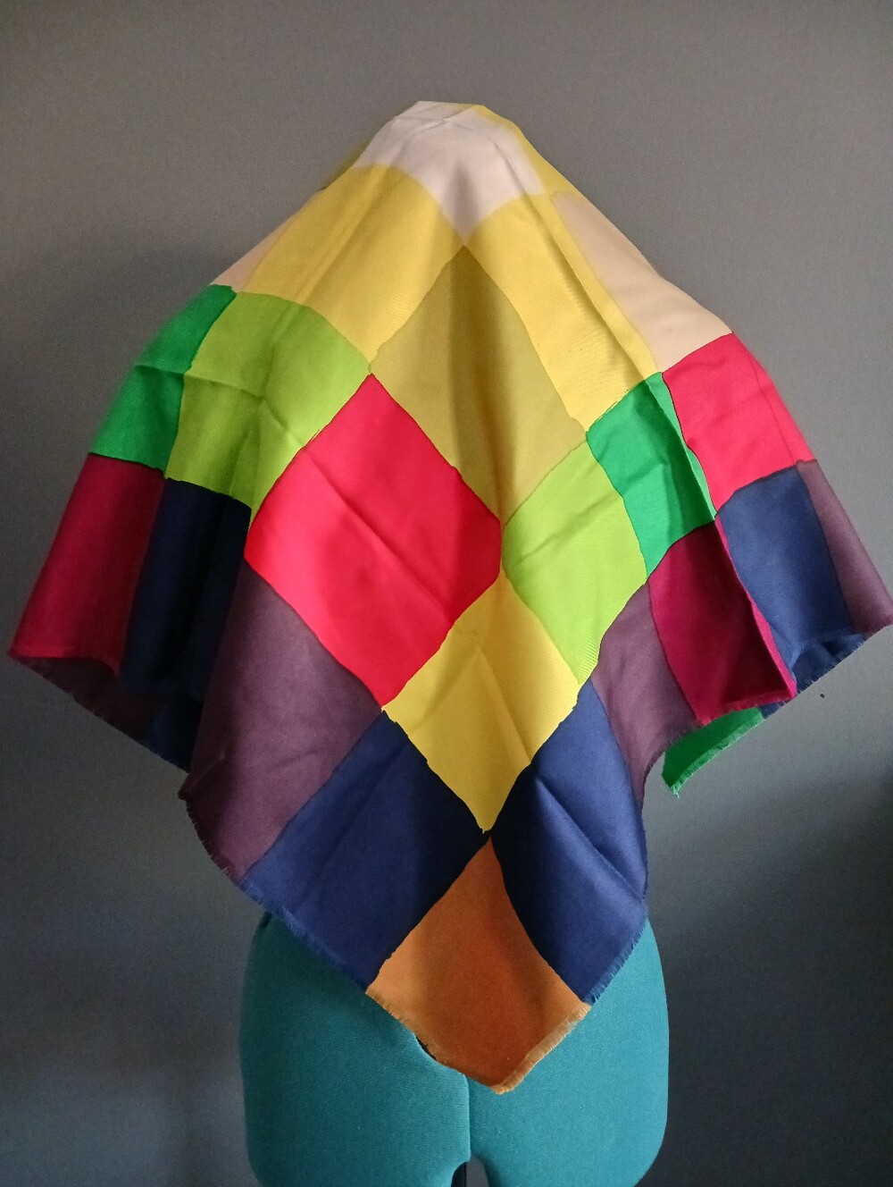 Vintage 80s Geoffrey Beene Silk Scarf 32" x 31" - Picture 3 of 7